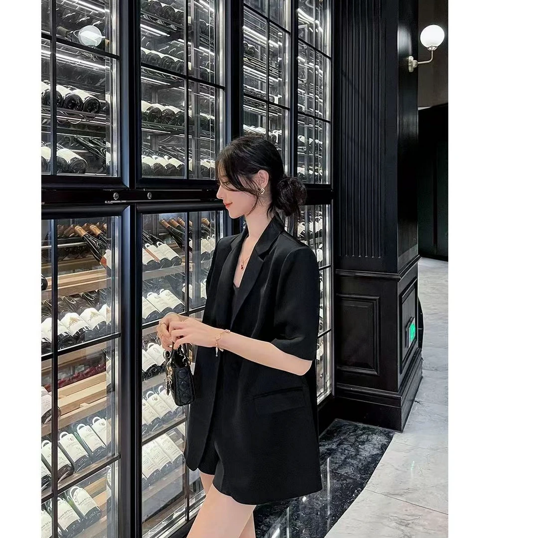 夏季韩版薄款套装短裤西服套装女宽松显瘦西装两件套时尚休闲上衣