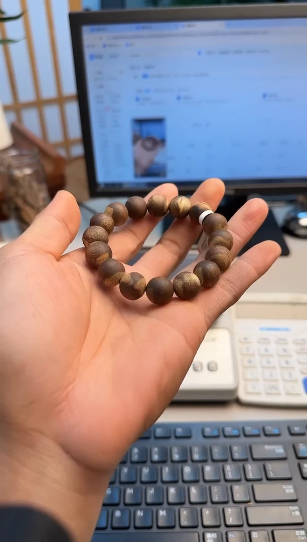 沉香手串海南白棋母树