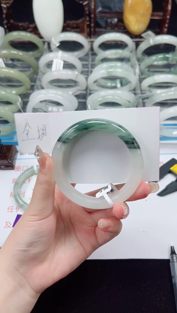 未镶嵌手镯石英质玉127-55/56