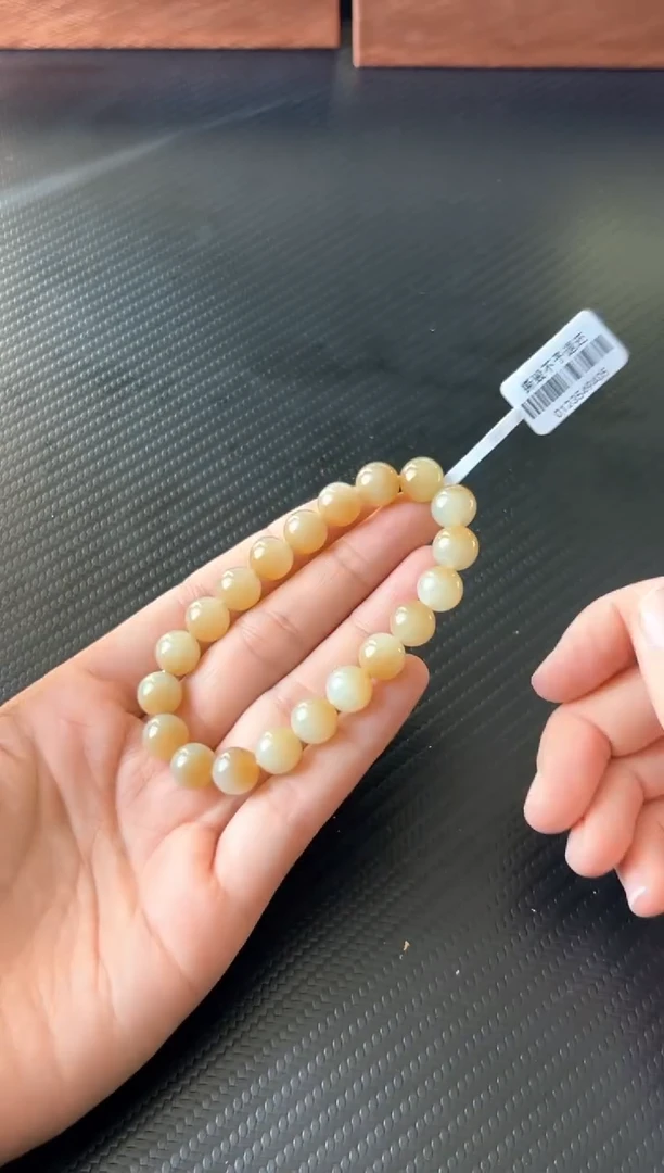 未镶嵌手串和田玉若羌微色差卡10