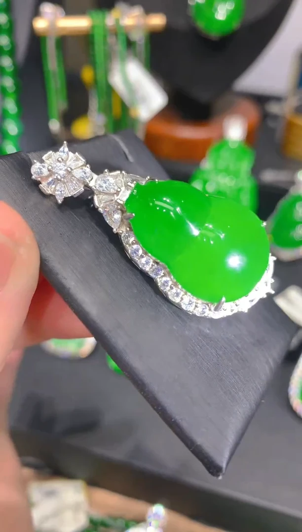 翡翠银S925镶嵌颈饰36一季