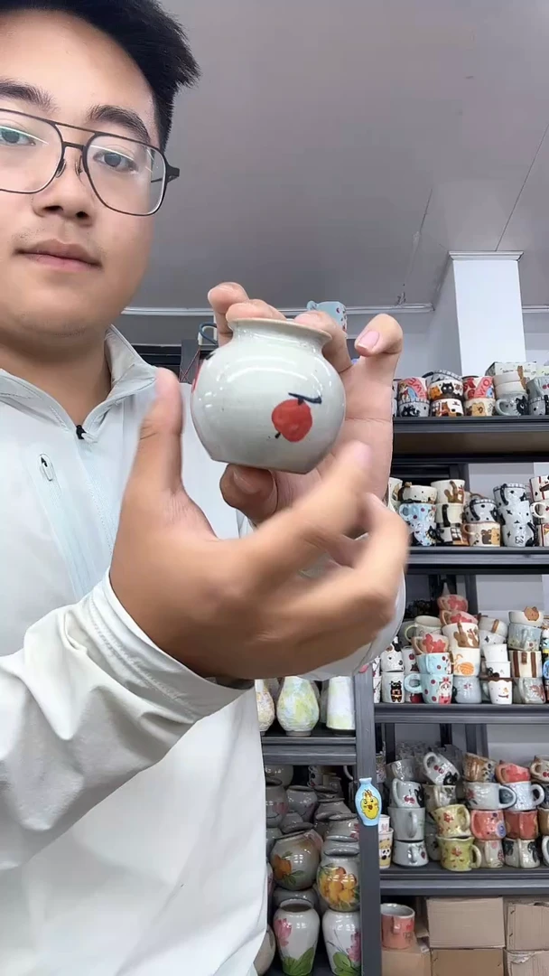 陶瓷圆形福小花瓶