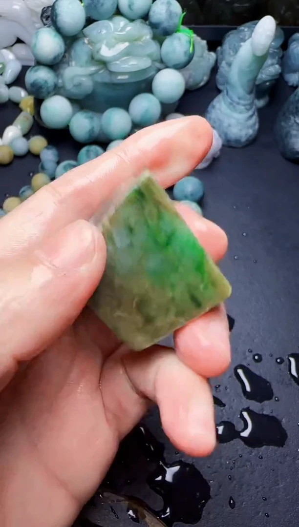 颈饰未镶嵌翡翠05