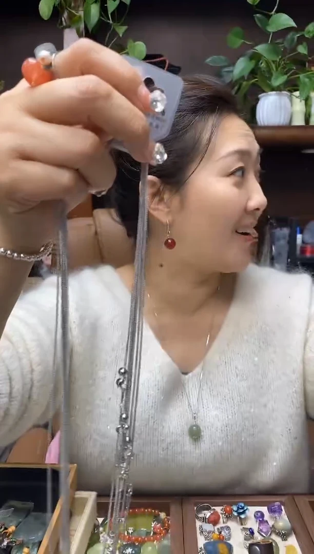 未镶嵌岫玉吊坠加长链条多样性发货其中发一