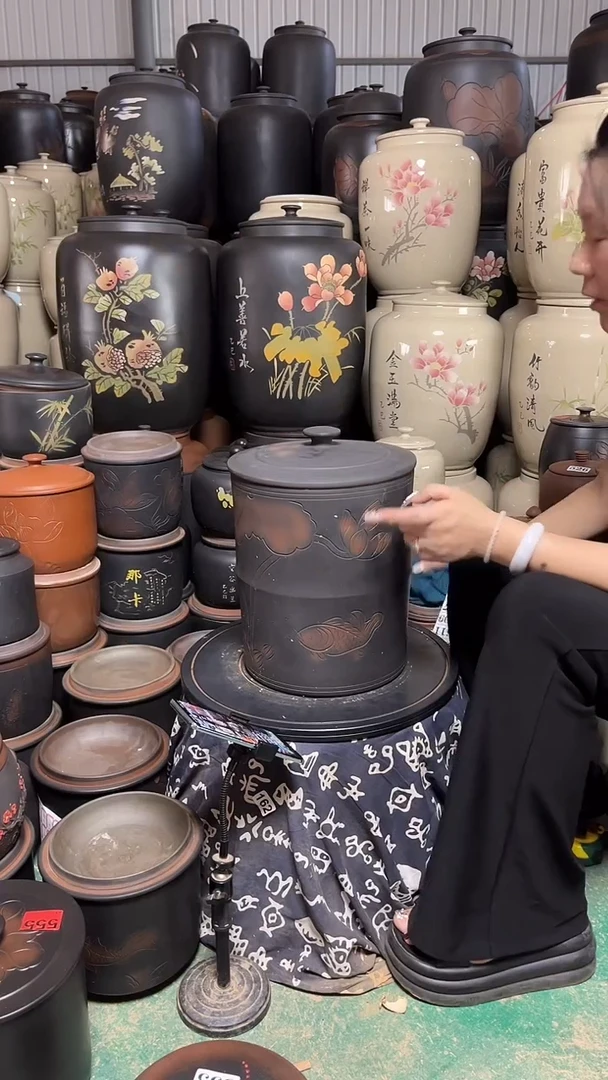 罐瑕疵  九饼 荷花  565