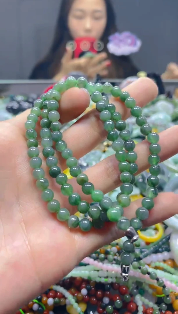 颈饰未镶嵌翡翠5MM/C/翡翠A货，一件也是批发价