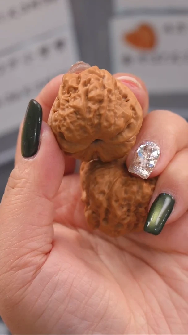 【闪购商品】文玩核桃吊坠36金蟾蛤蟆头