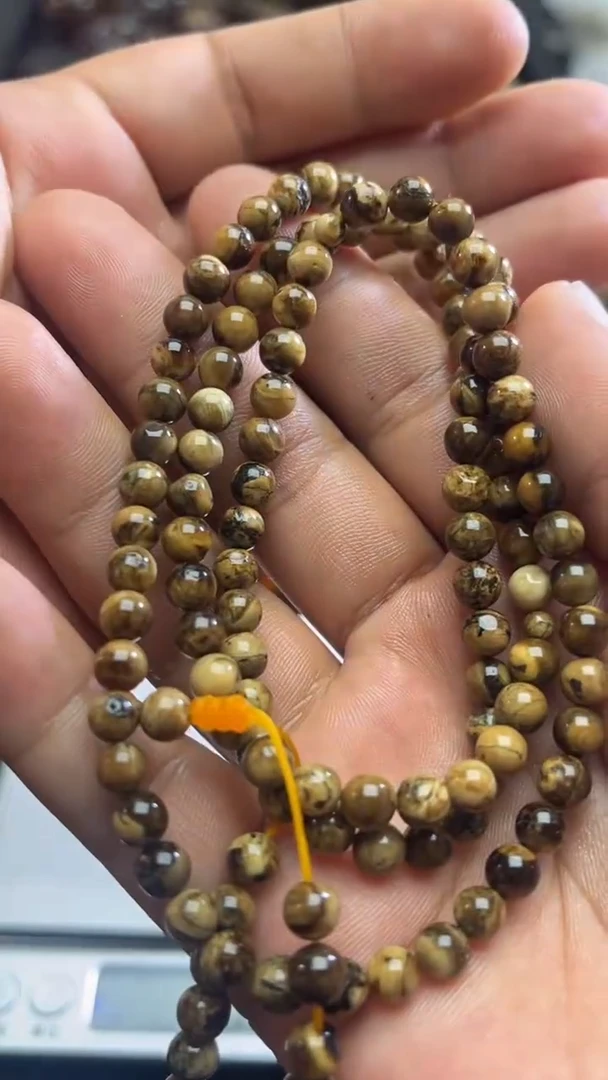 裸石琥珀未镶嵌61