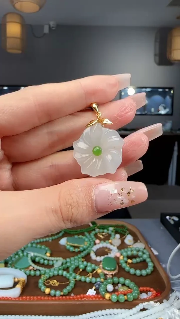 和田玉银S925镶嵌吊坠(不含链)1