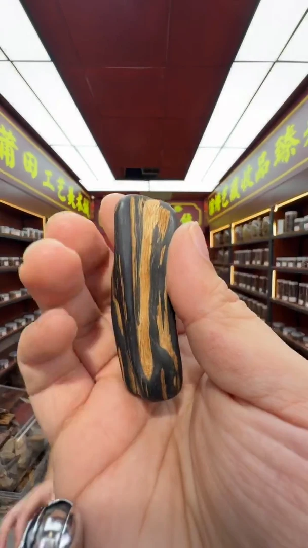 沉香吊坠多样性发一