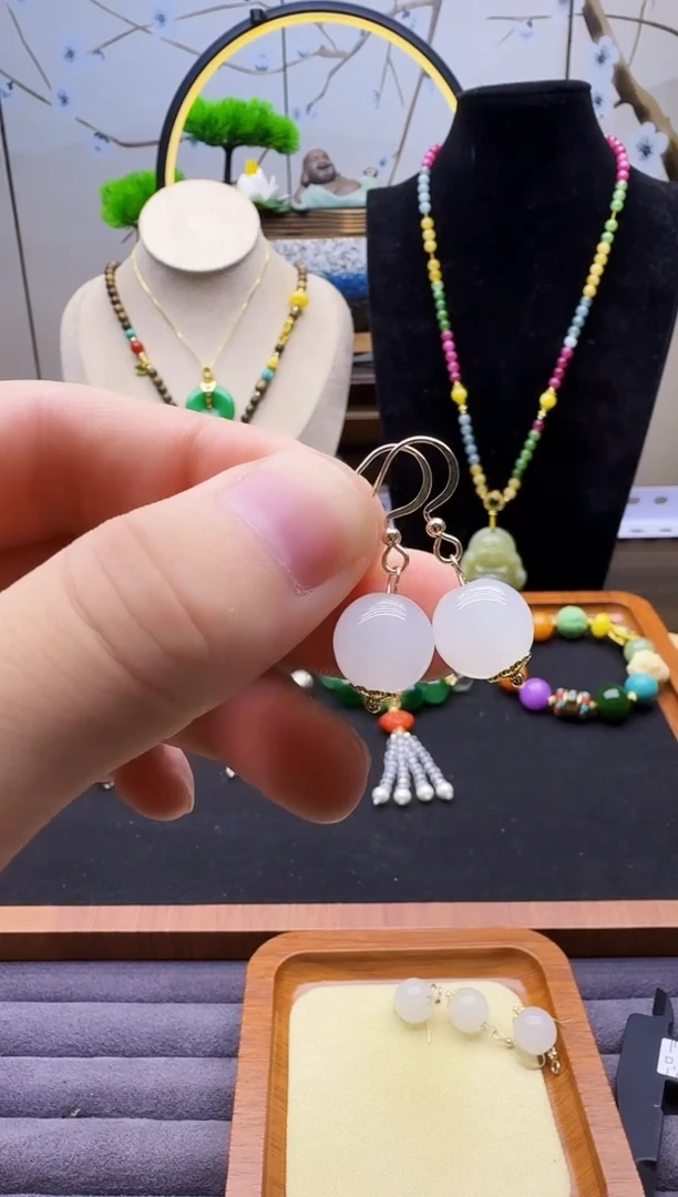 和田玉14K金镶嵌耳饰E118