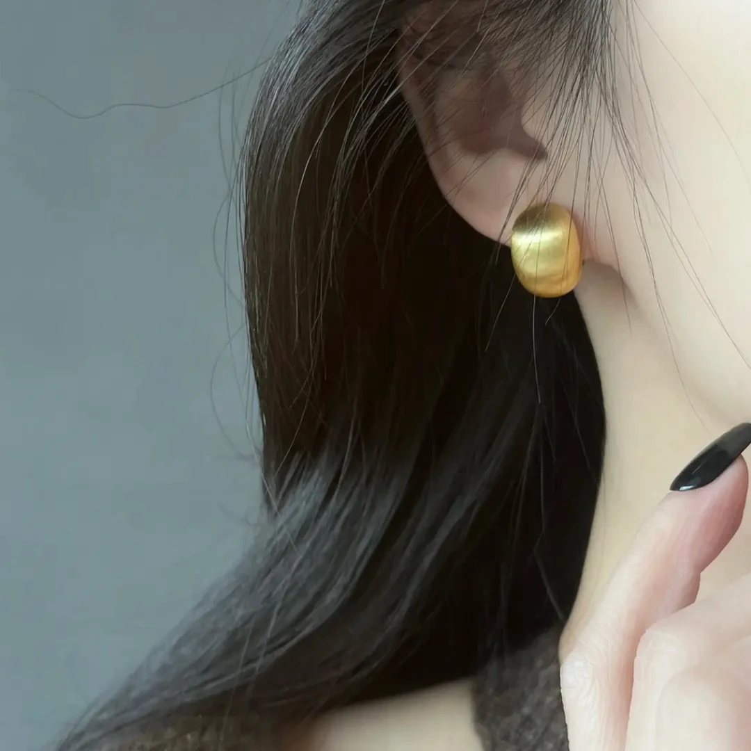 铜合金耳饰 小众设计感金色拉丝弧形金属女个性独特精致通勤百搭
