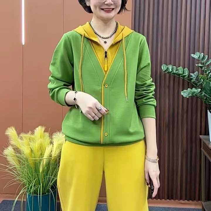 2025时尚洋气假两件撞色连帽半拉链女士上衣H6238