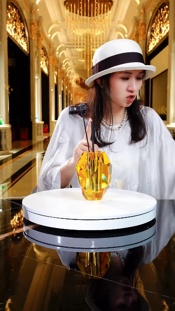 摆件YB1010115金色琉璃香薰瓶