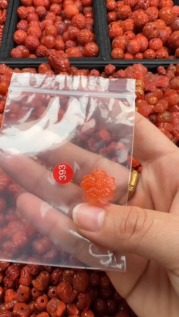 【闪购商品】南红玛瑙颈饰未镶嵌2