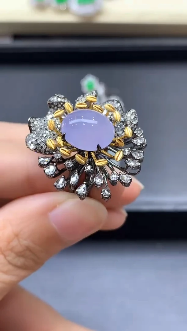 18K金镶嵌戒指翡翠851中国好珍宝