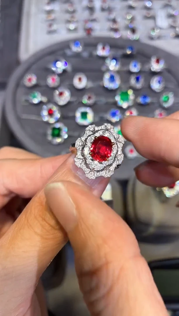 18K金镶嵌戒指红宝石我****?【闪购】2.47ct/七天鉴赏/无烧鸽血红