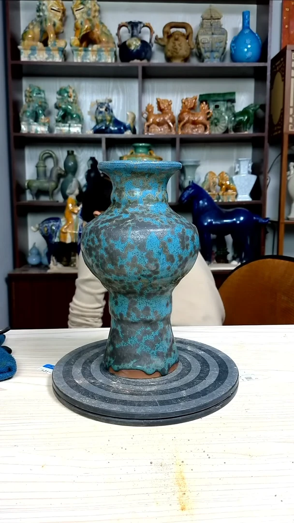 经典精美复古风格瓷器