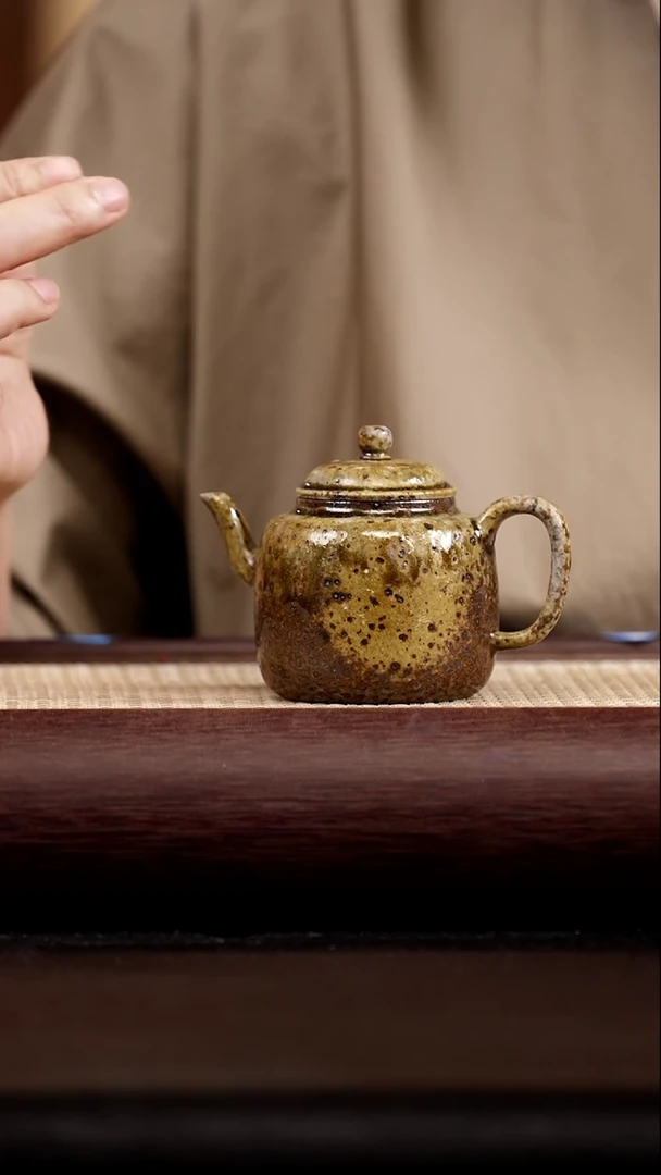 茶壶紫砂贵妃窑 紫砂壶58 金丝楠木