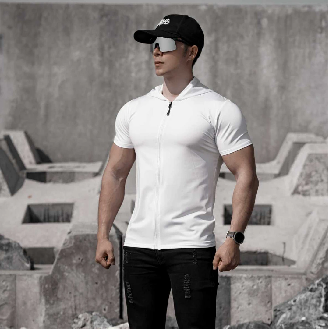 春夏新款男训练跑步速干高弹力拉链连帽修身锻炼短袖T恤索罗娜