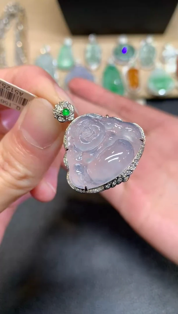 【闪购商品】翡翠颈饰18K金镶嵌佛公【无服务费】