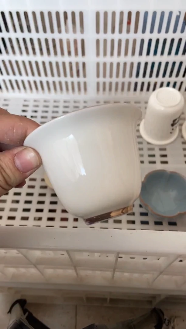 杯无运费险有瑕疵的摄影的产品有使用过的痕迹有点脏介意勿拍