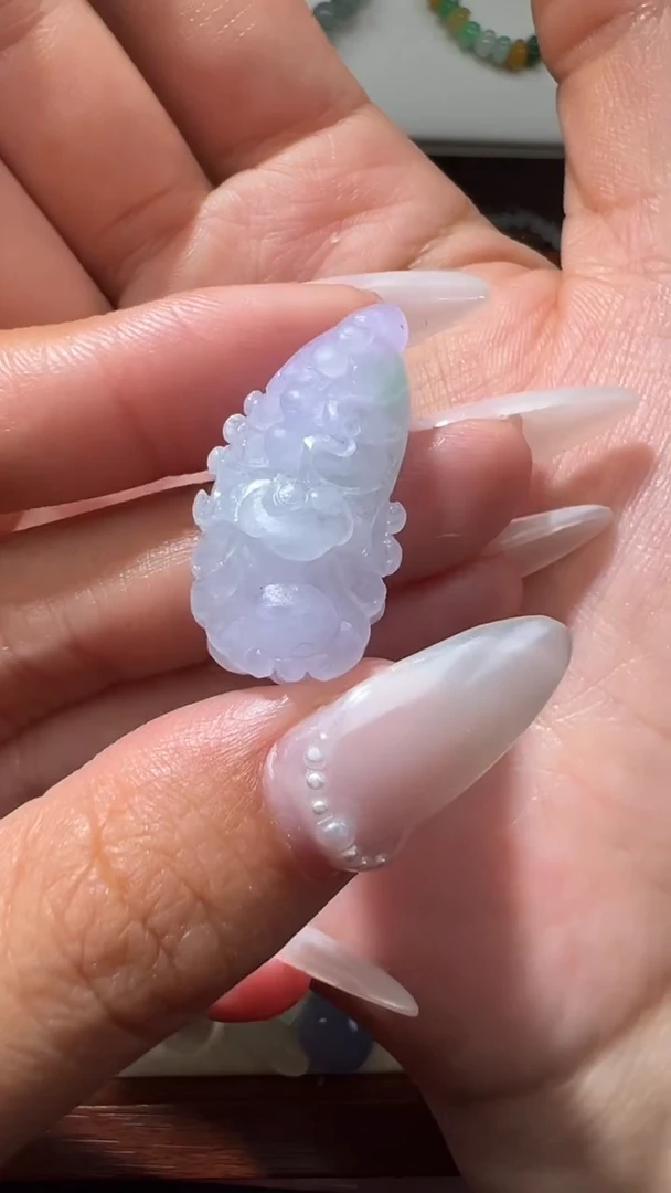 未镶嵌定制翡翠春彩白菜