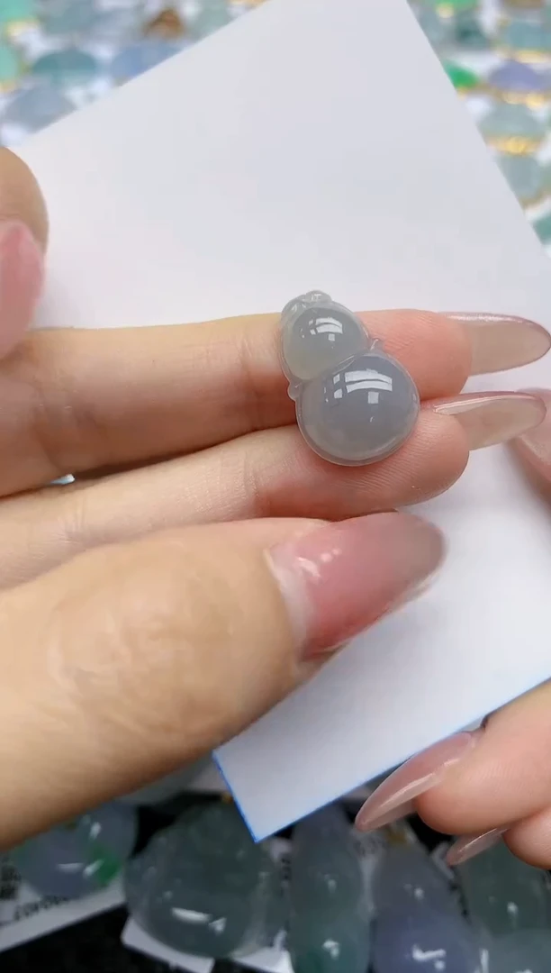 【闪购商品】翡翠挂件未镶嵌天然翡翠A货