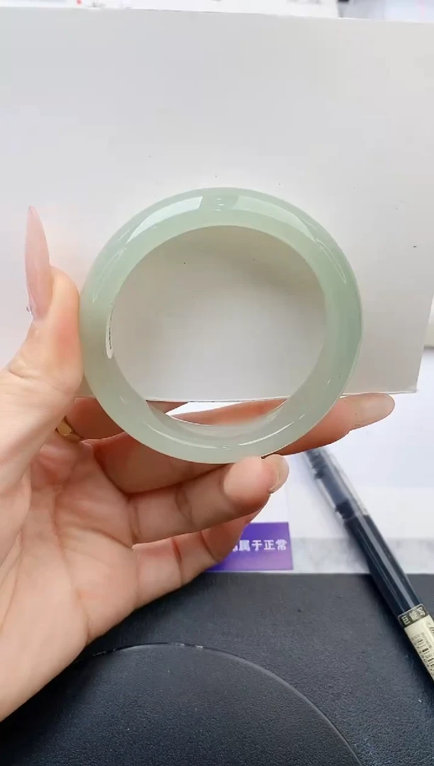 未镶嵌手镯石英质玉w64-DB51+