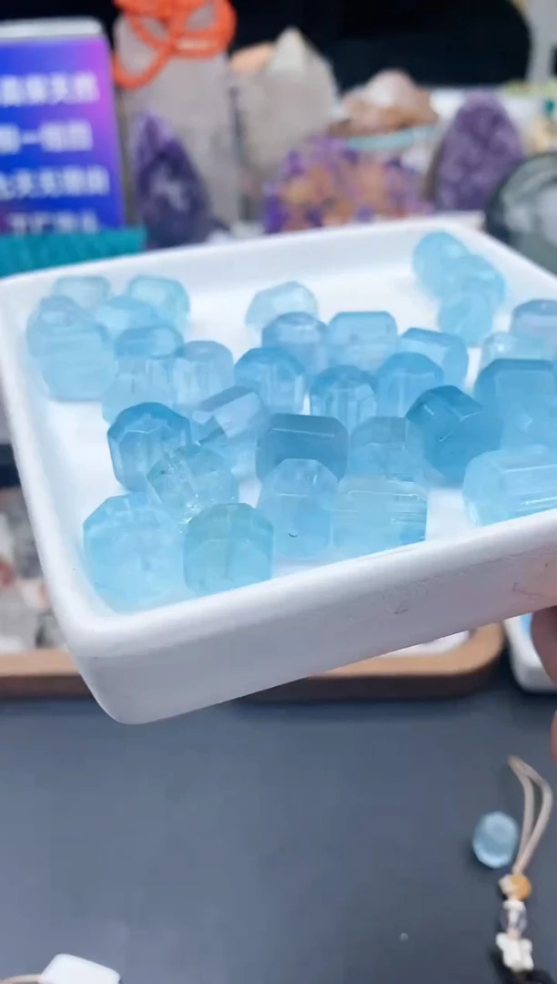 【闪购商品】海蓝宝石颈饰未镶嵌75a多样性发其一/1.25/1个