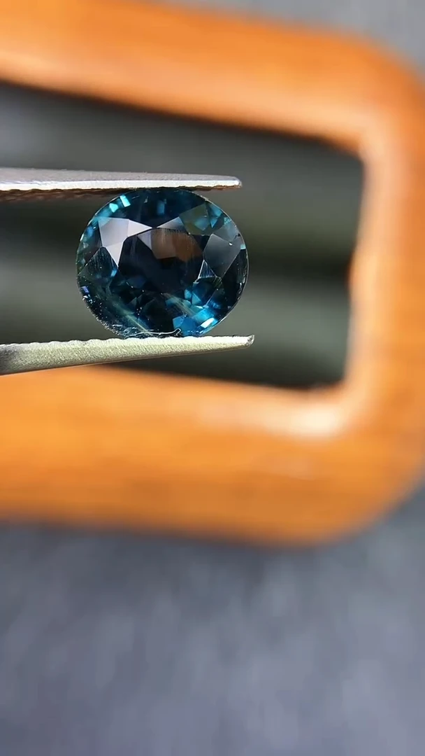 【闪购商品】定制蓝宝石定制未镶嵌2.13克拉无烧天然