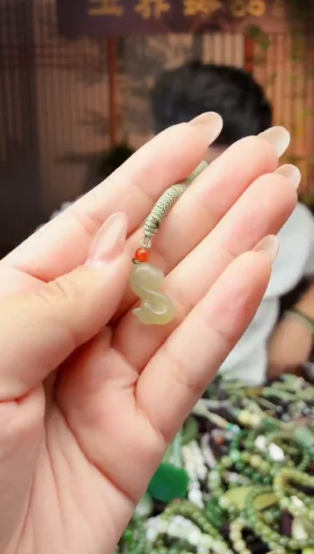 颈饰未镶嵌和田玉多样性发货拍一发一