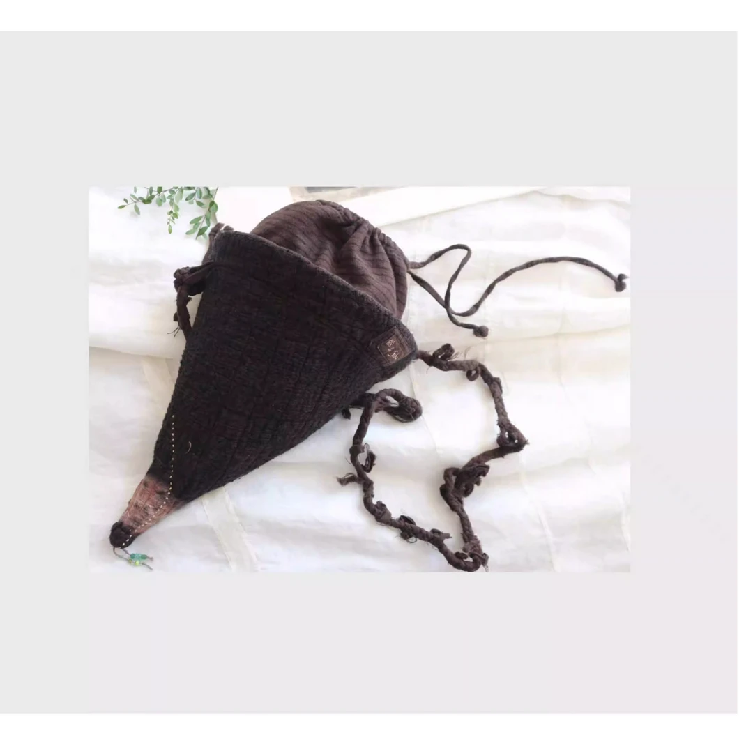 几见 原创三角创意魔法包斜跨包Q14716