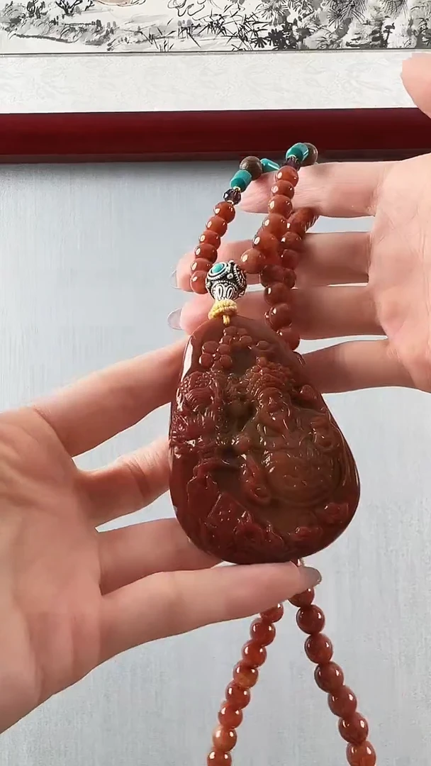 翡翠未镶嵌颈饰财神
