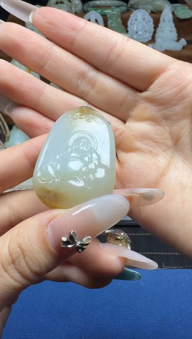 颈饰未镶嵌和田玉1