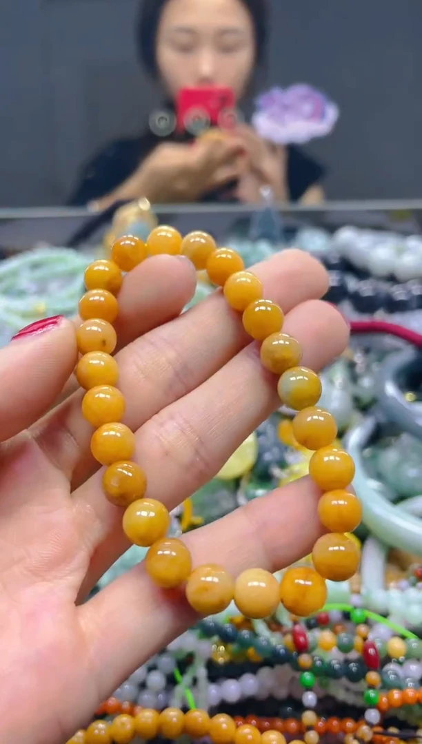 颈饰未镶嵌翡翠8MM/Z/翡翠A货，一件也是批发价