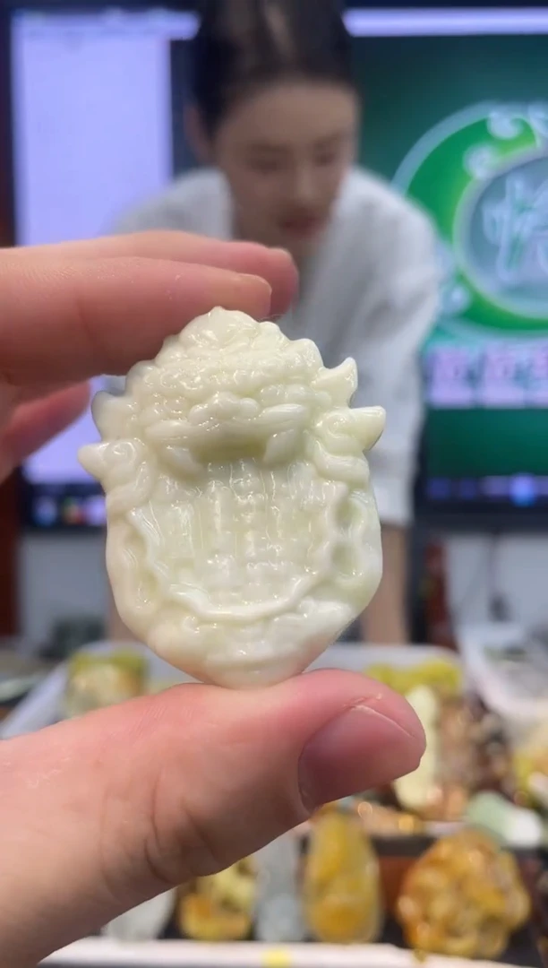 【闪购商品】岫玉吊坠未镶嵌·