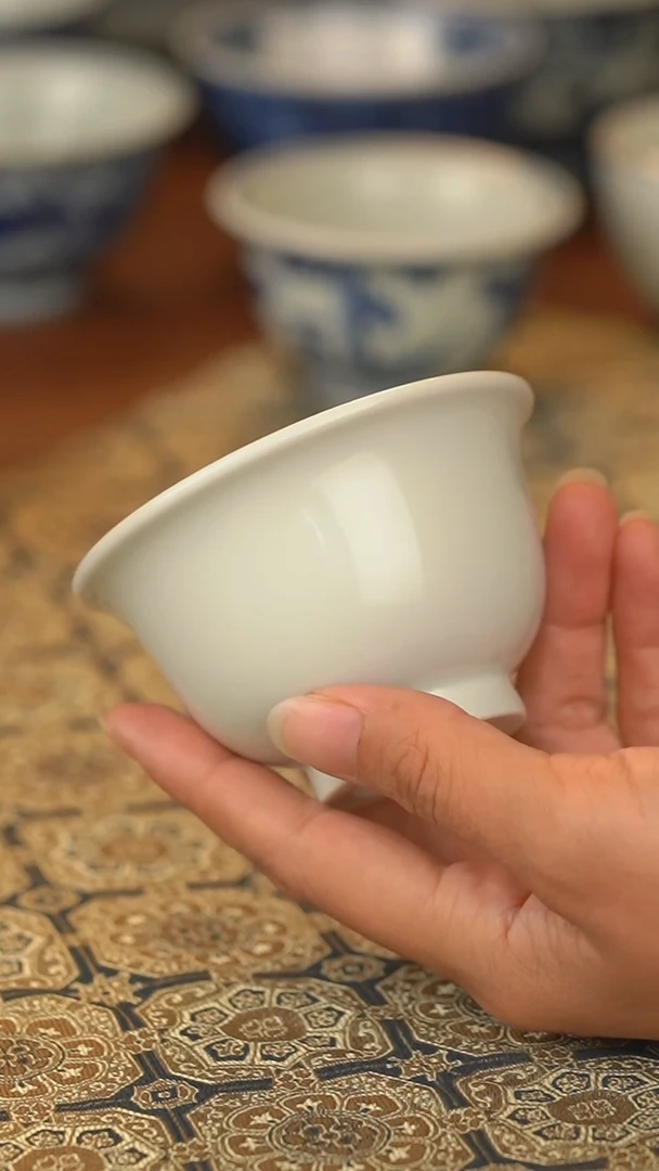 舜瓷甜白釉压手杯
