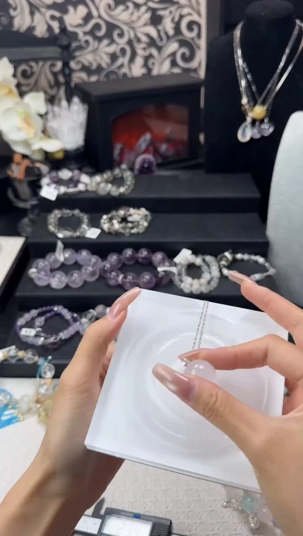 水晶手链未镶嵌天然水晶 多样性发其一