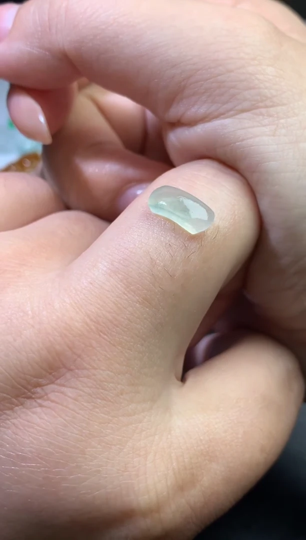 未镶嵌定制翡翠毛货