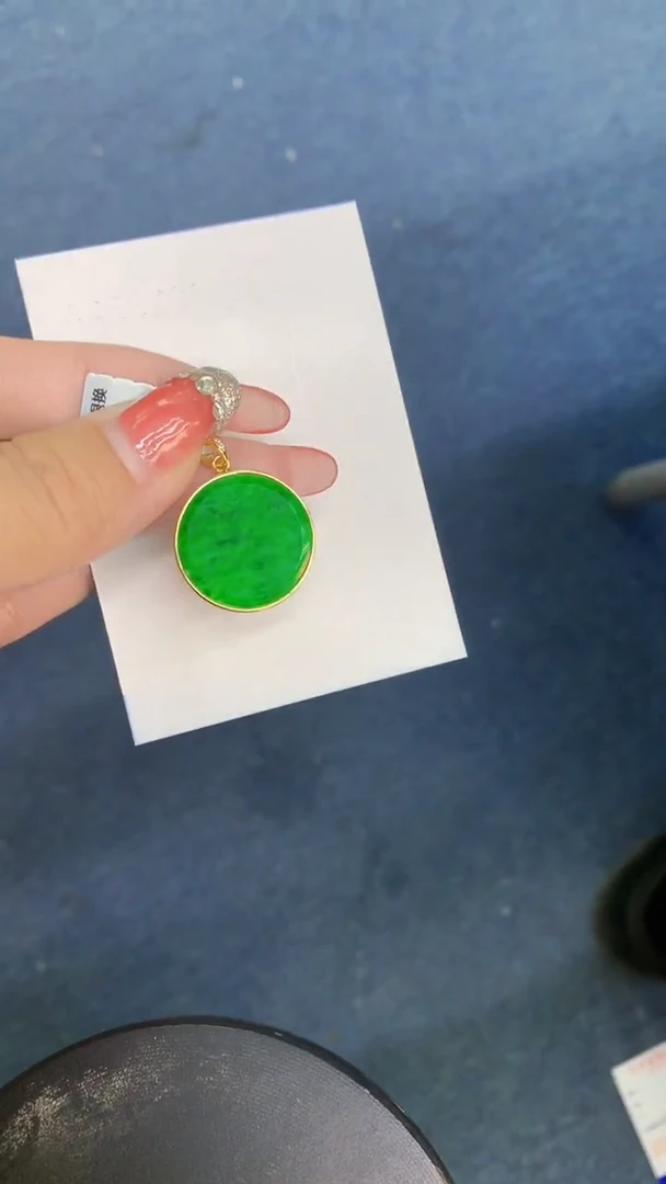 颈饰未镶嵌翡翠1