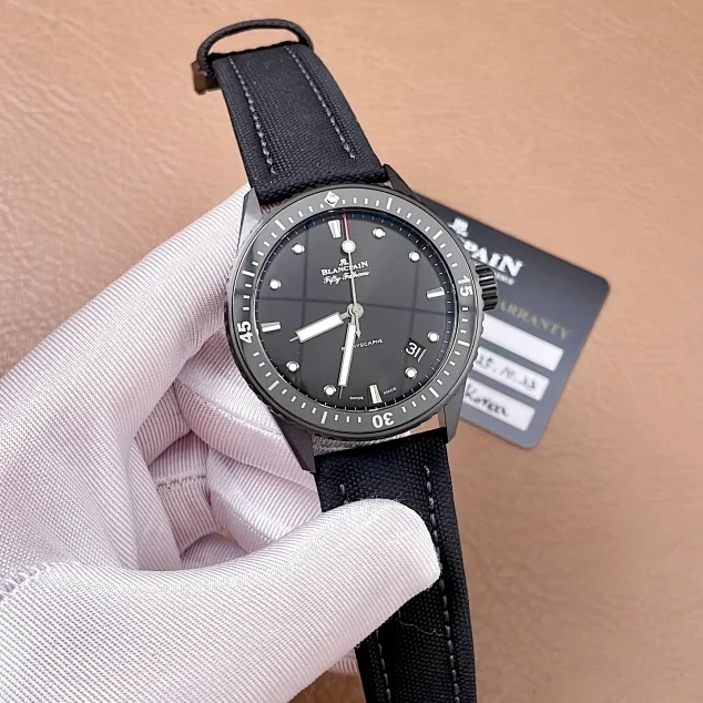 未使用 Blancpain 礼尚往来5000卡25年宝珀男表NO.6373