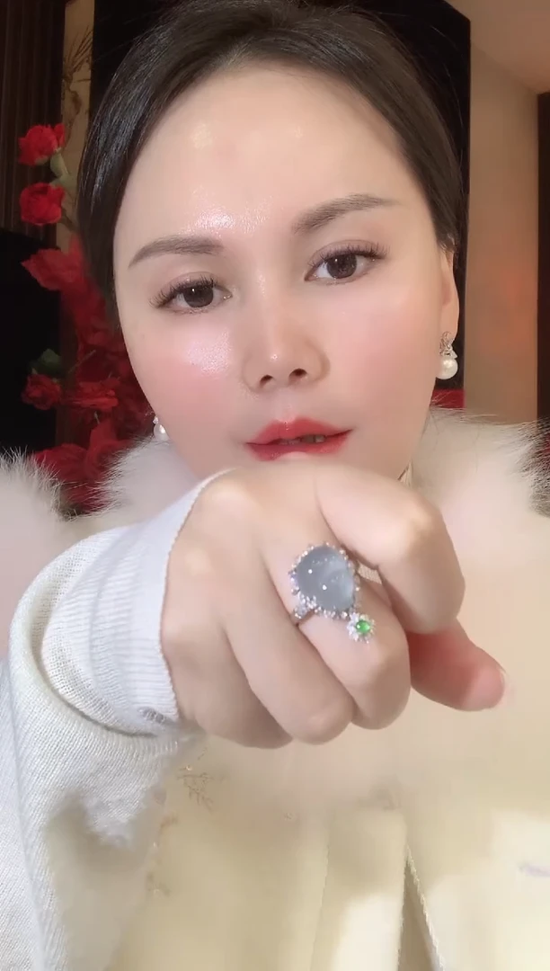 18K金镶嵌戒指翡翠C80