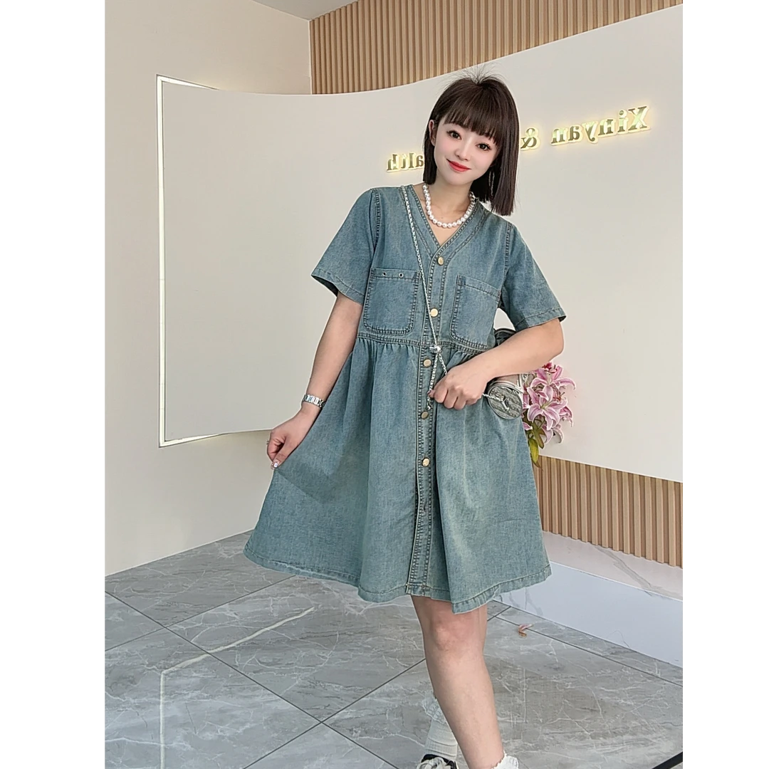 【鑫焱甄选】欧货时尚V领减龄宽松软牛仔连衣裙