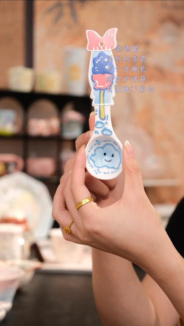 摆件景德镇手工手绘设计师款