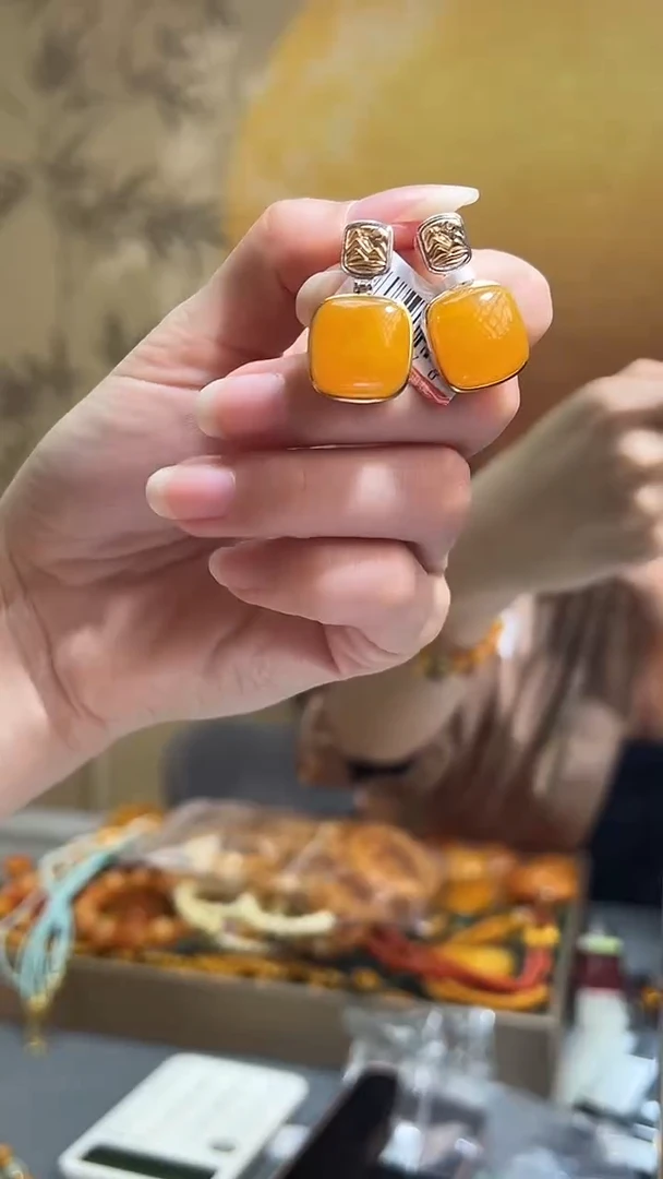 【闪购商品】琥珀裸石未镶嵌H0770天然蜜蜡