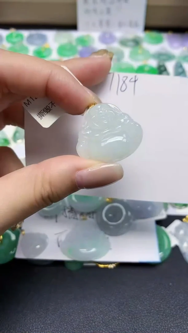 颈饰18K金镶嵌翡翠天然缅甸翡翠A货翡翠百元以上9元证书费自理