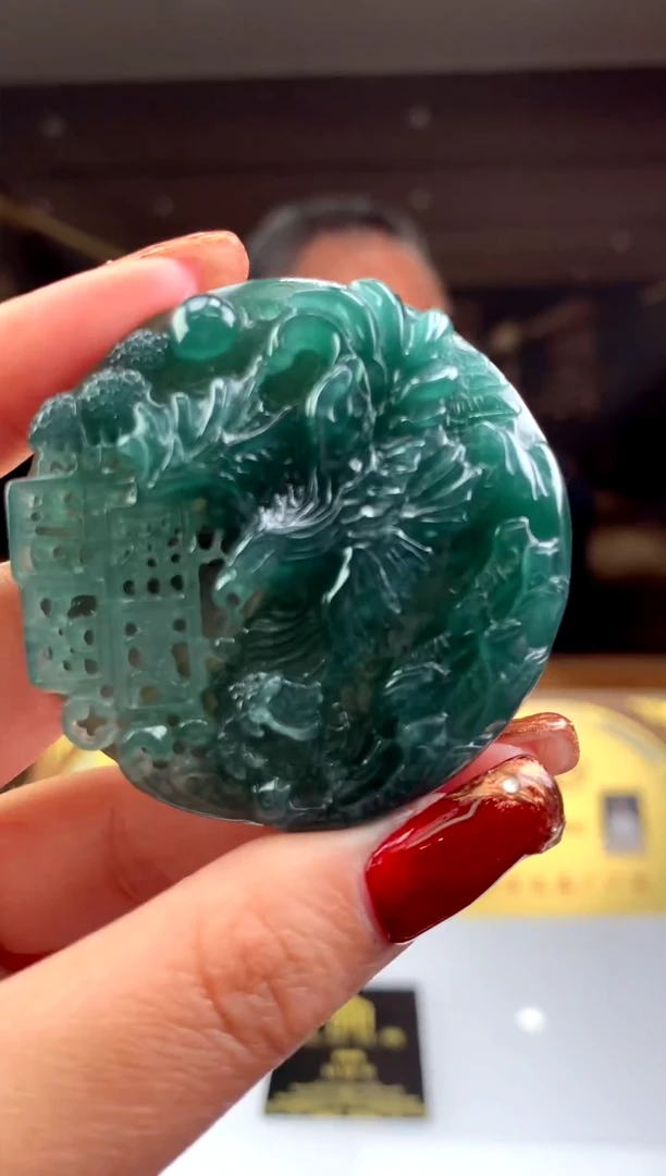 【闪购商品】定制翡翠未镶嵌天然A货翡翠挂件（拍一发一）