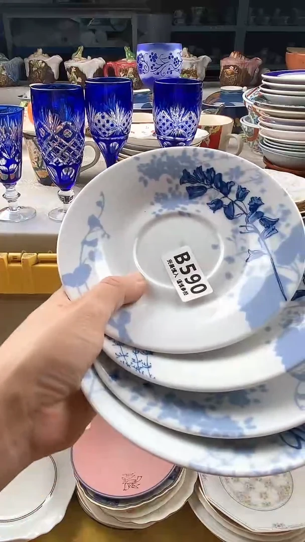 瓷片辣****辣       590