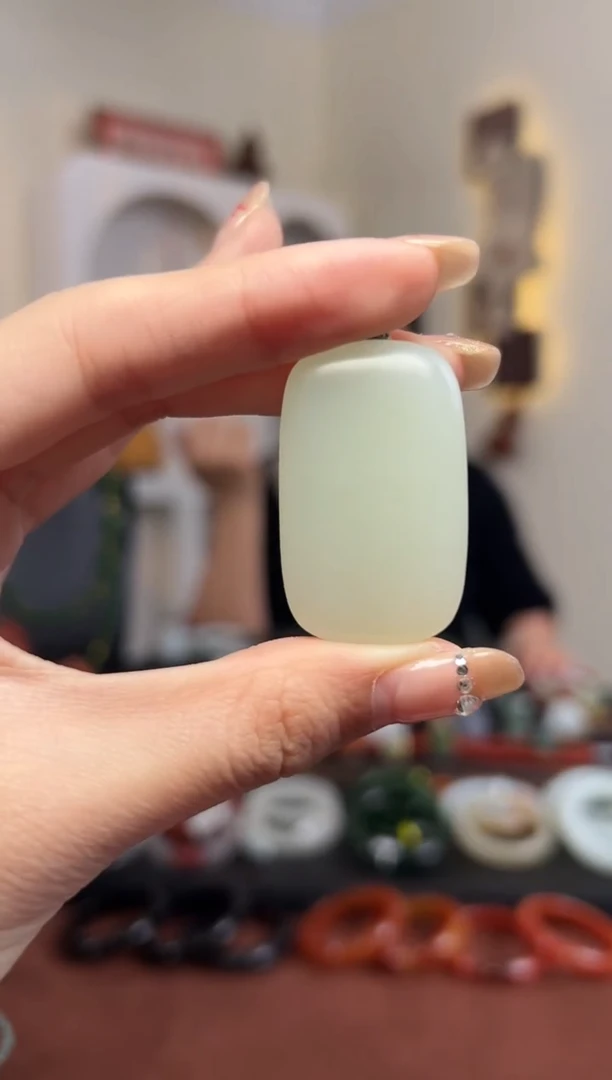 【闪购商品】和田玉颈饰未镶嵌1885 牌子38*23*10